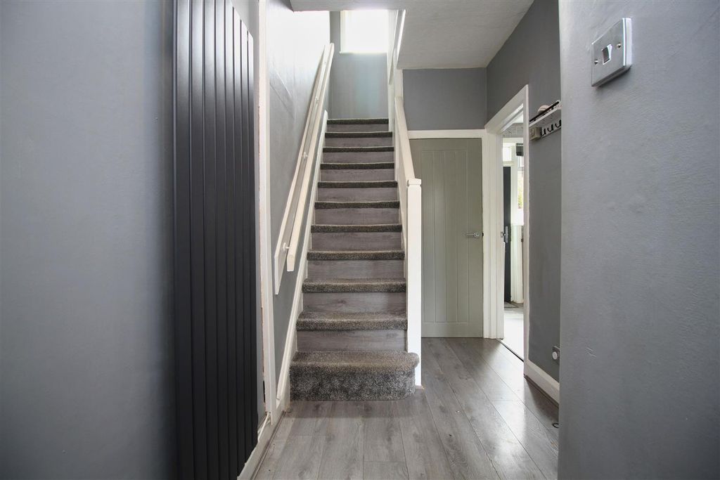 Property photo 2 of 12 Hallway .Jpg