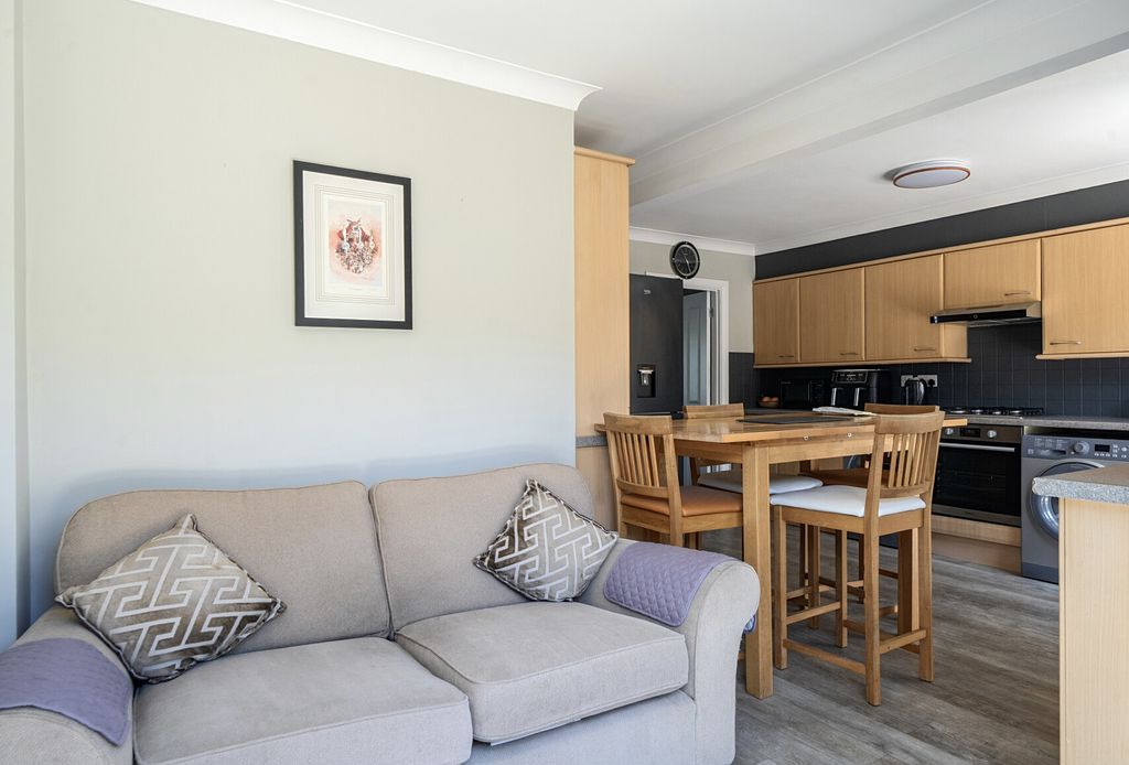 Property photo 3 of 18 1465525-1-6A19c8A...