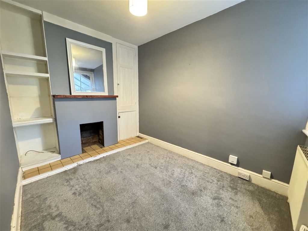 Property photo 3 of 8 Reception#