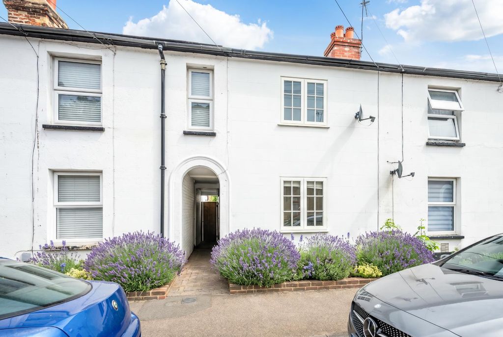 Property photo 1 of 13 Adelphi Road