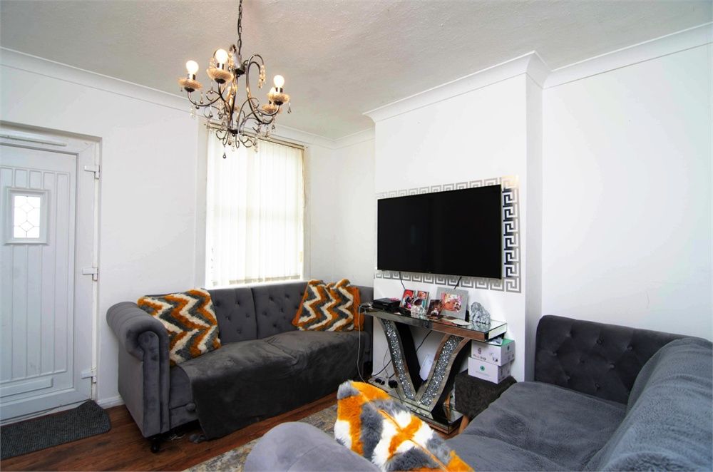 Property photo 2 of 12