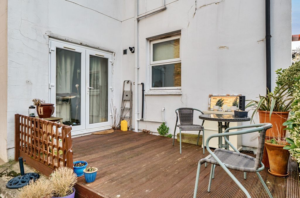 Property photo 3 of 18 1250946 (14)