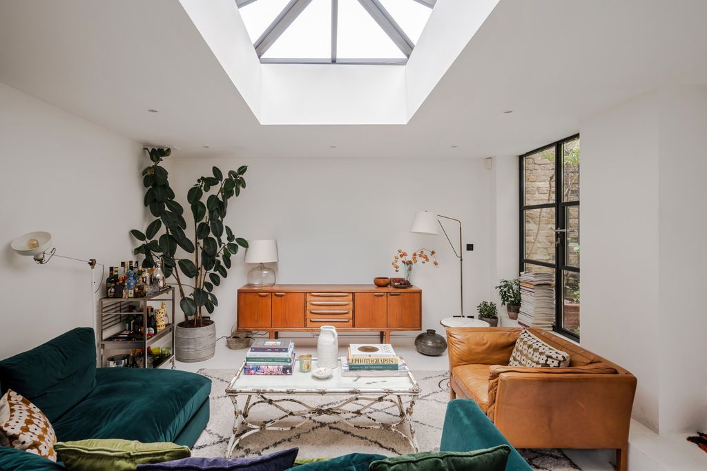 Property photo 1 of 23 322111 - A0O0X00000Apyoiuau_N68.Jpg