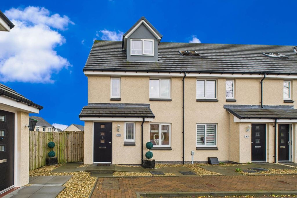 Property photo 1 of 29