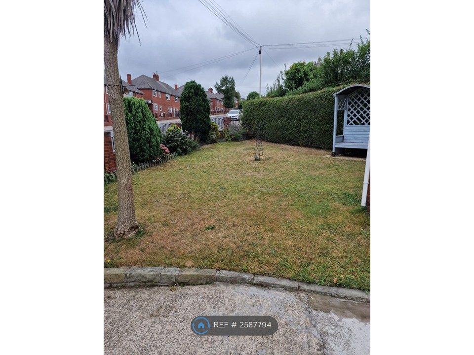 Property photo 2 of 10