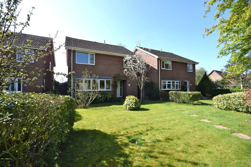 Property photo 1 of 20 (Main)