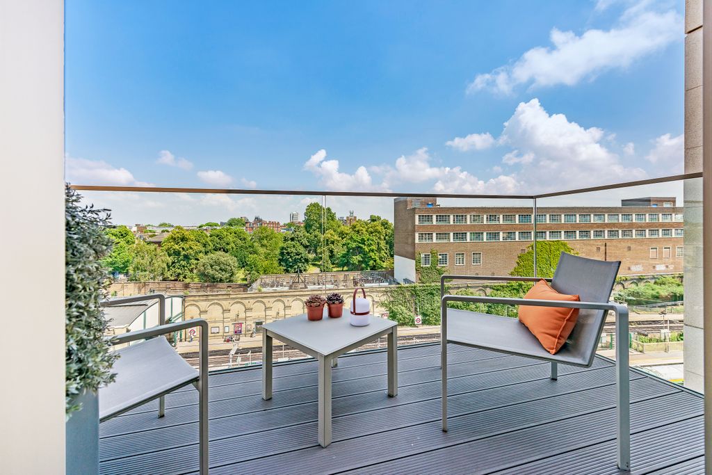 Property photo 2 of 22 Photo