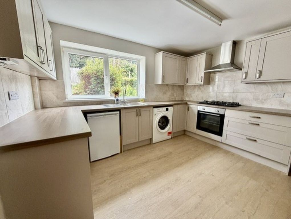 Property photo 2 of 12 Photo 11