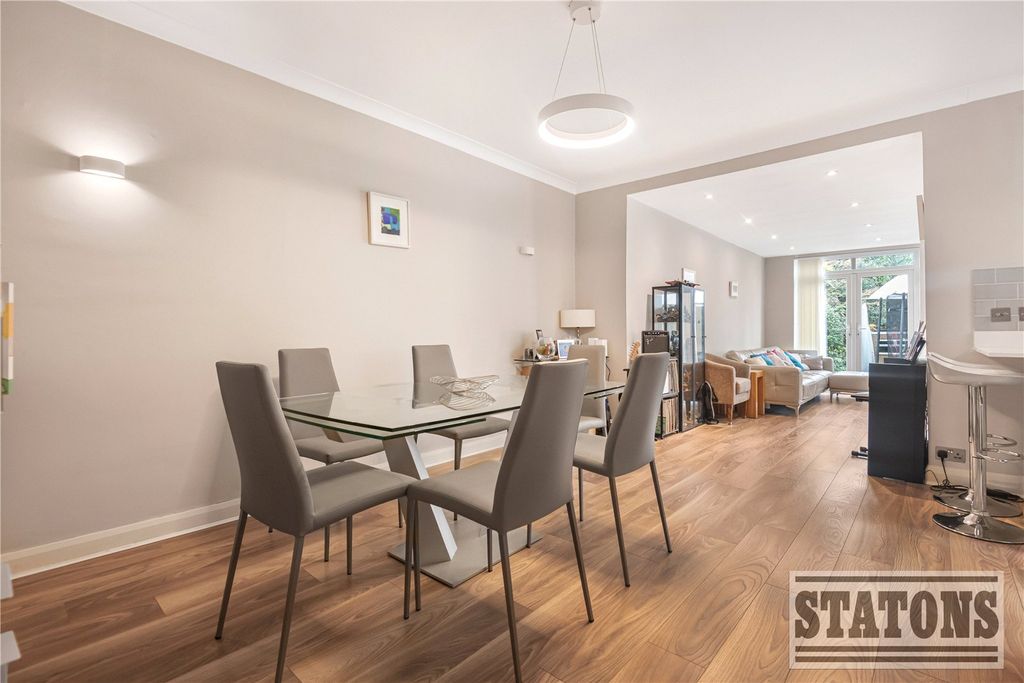 Property photo 3 of 19 Picture No. 01