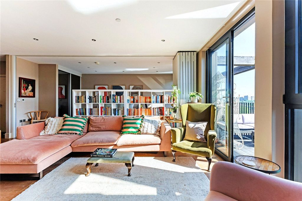 Property photo 1 of 30 Reception Room