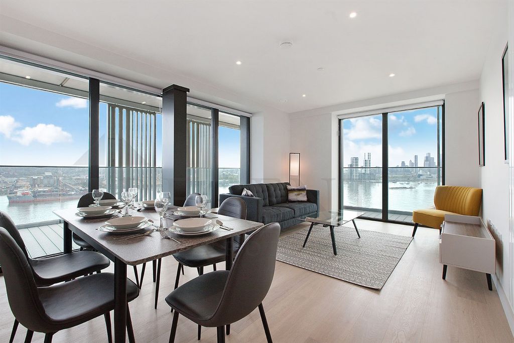 Property photo 1 of 14 Open Plan