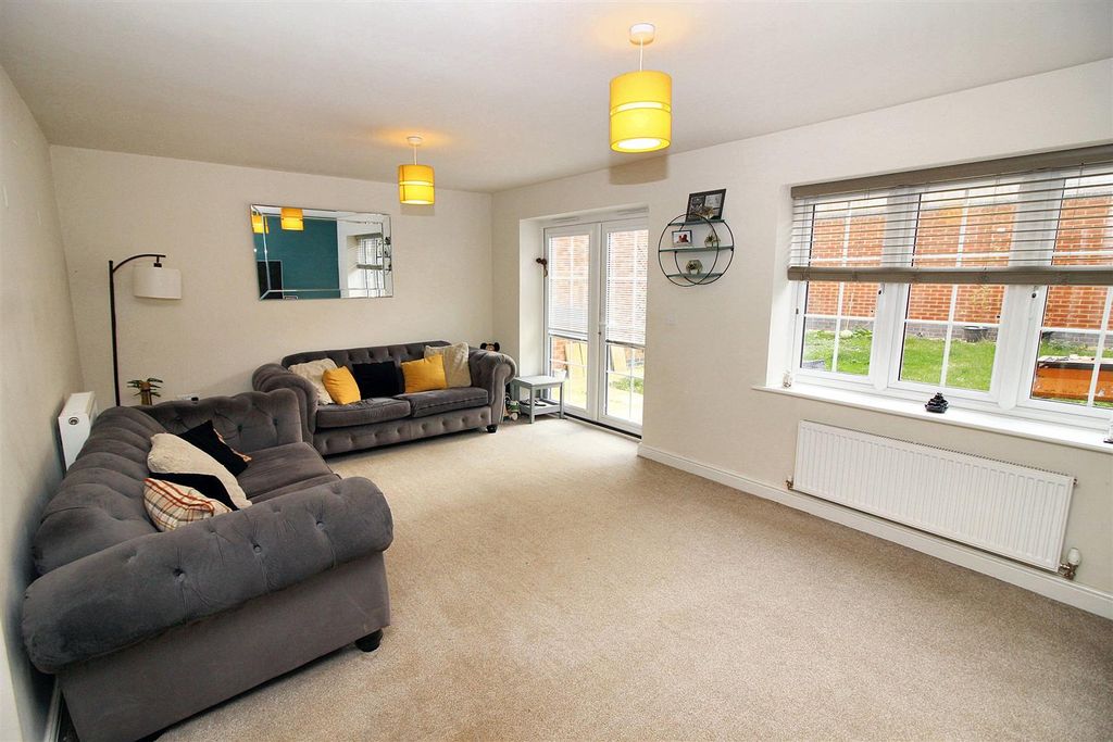 Property photo 3 of 12 Living Room (1).Jpeg