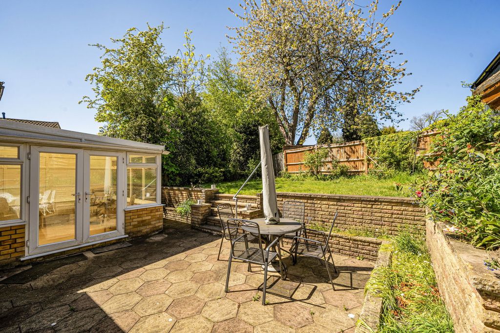 Property photo 3 of 18