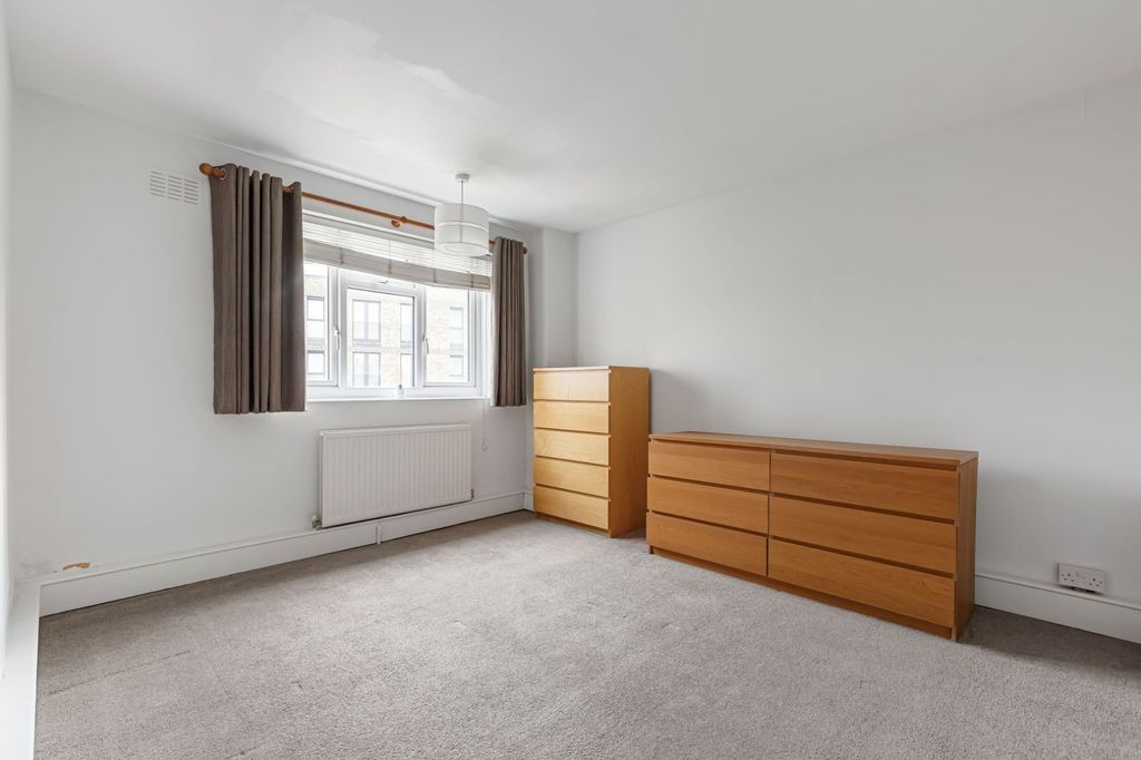 Property photo 3 of 15 Picture No. 06