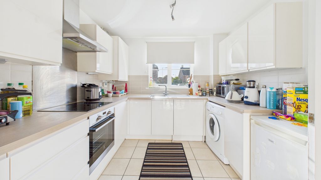 Property photo 2 of 16 Cam04968G0-Pr0073-Still006