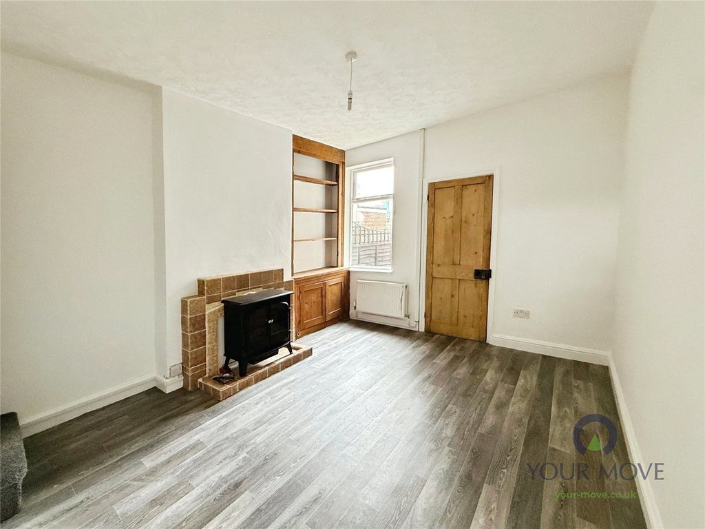 Property photo 3 of 9 Dining Room
