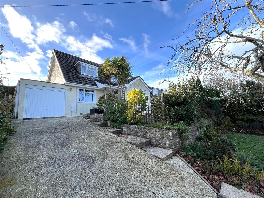 Property photo 1 of 46 4283 Windowcard.Jpg