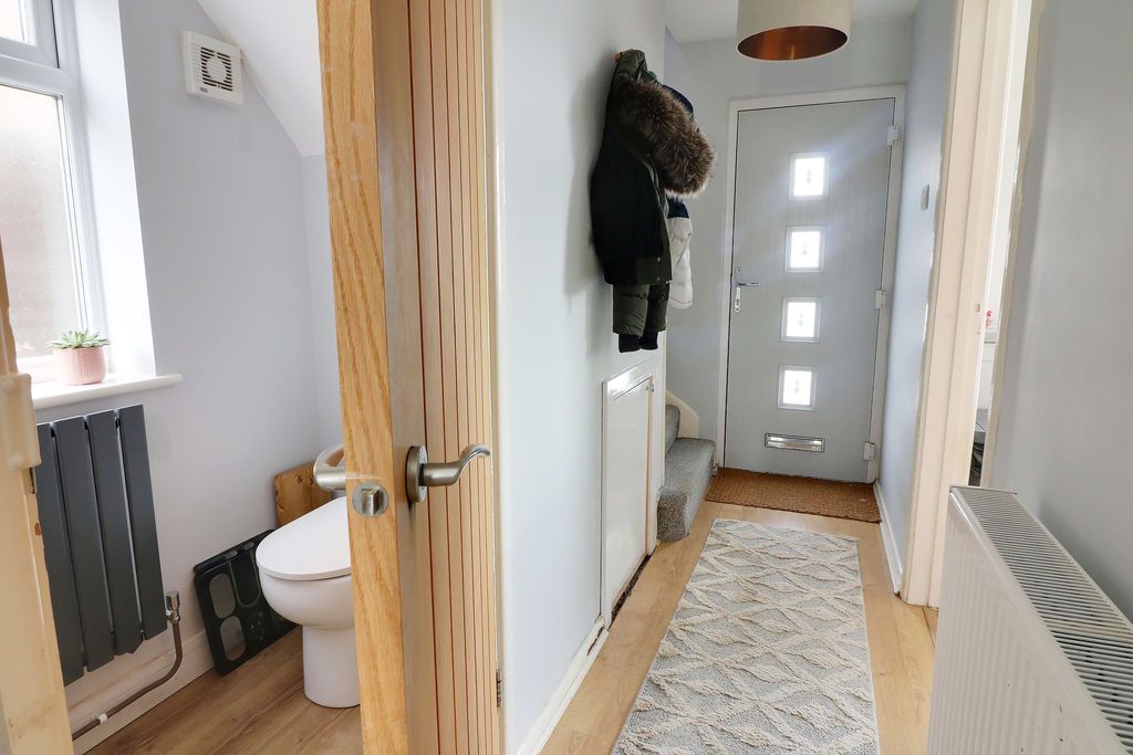 Property photo 3 of 14 Hall