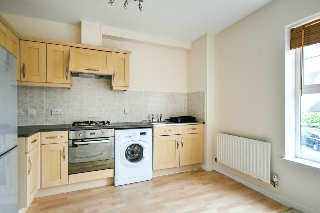 Property photo 3 of 6