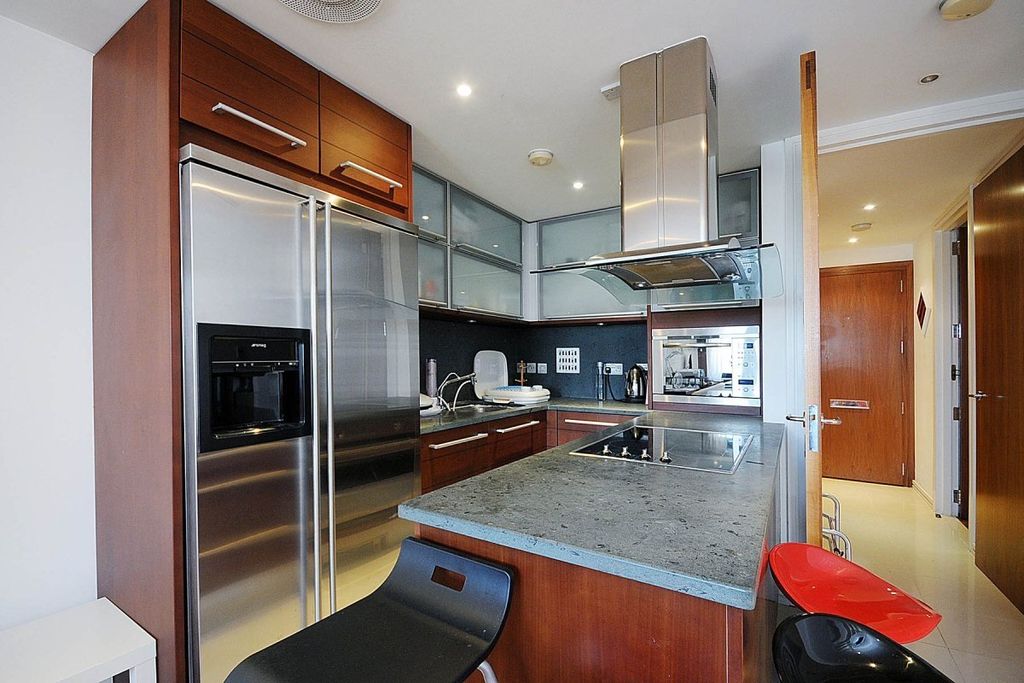 Property photo 2 of 5