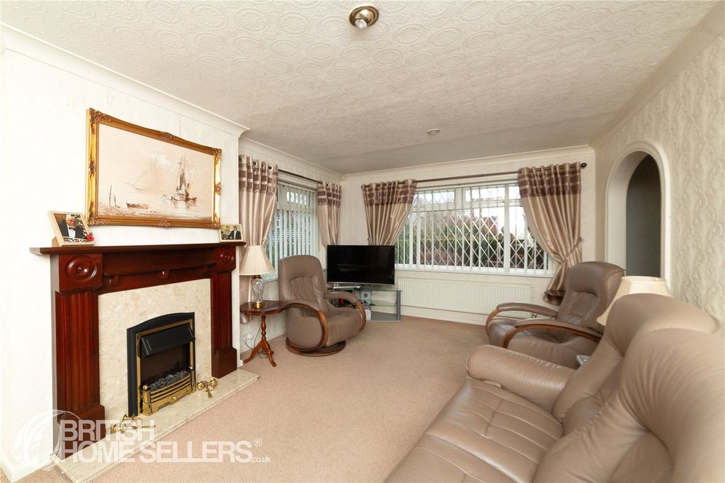 Property photo 2 of 20 Picture No. 04