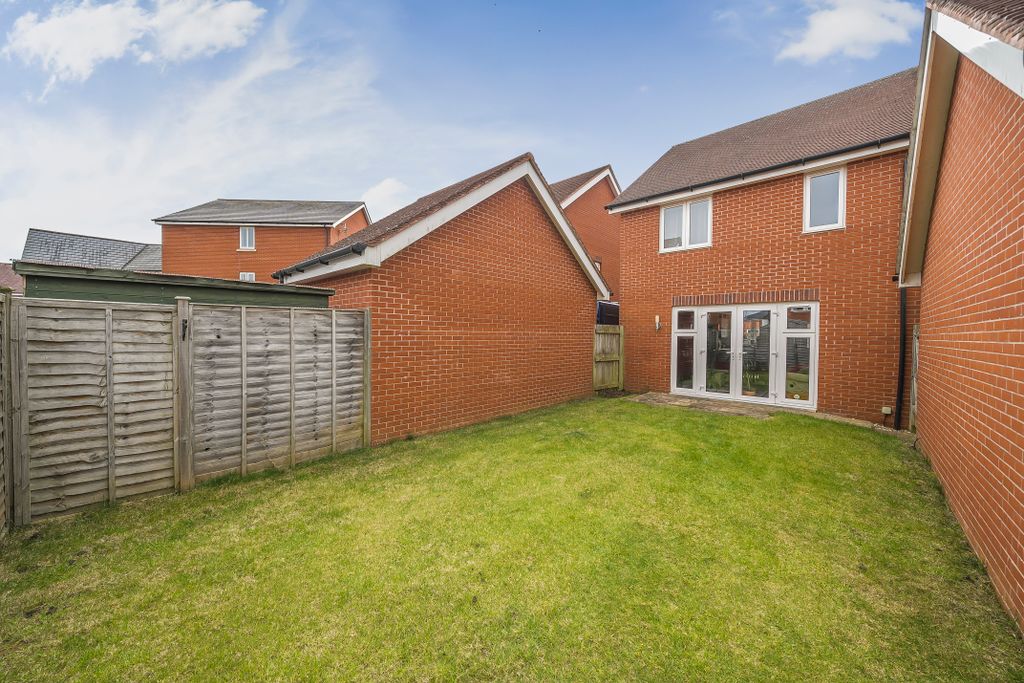 Property photo 2 of 19
