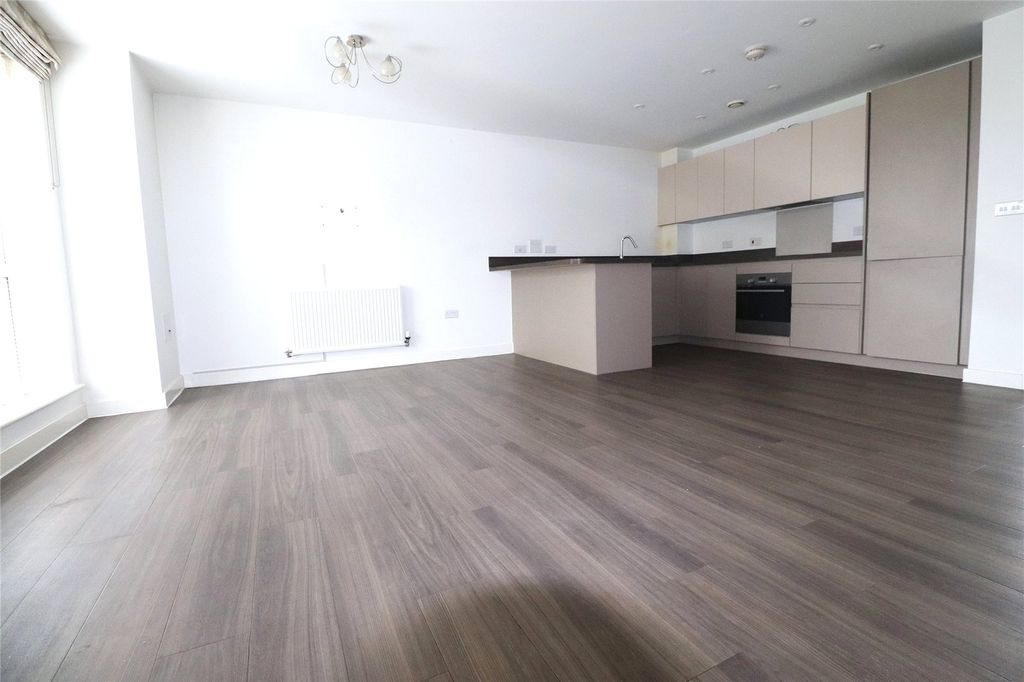 Property photo 2 of 12 Open Plan