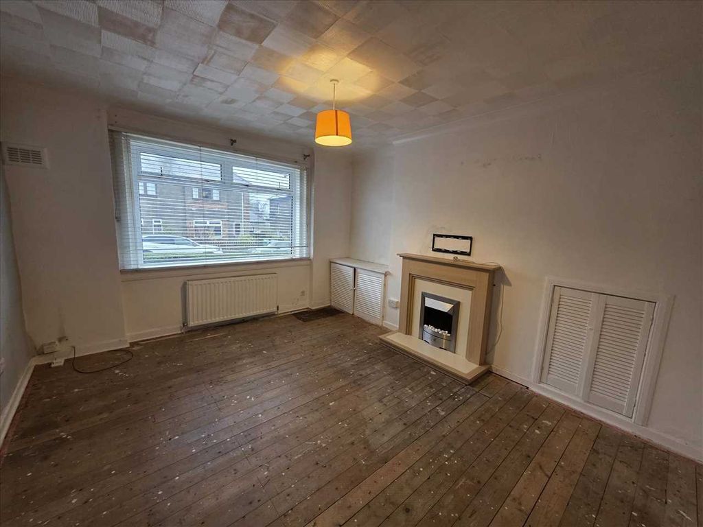 Property photo 2 of 7 Lounge