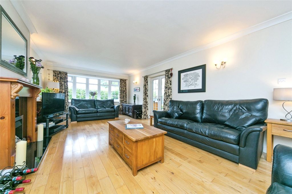 Property photo 3 of 19 Picture No. 07
