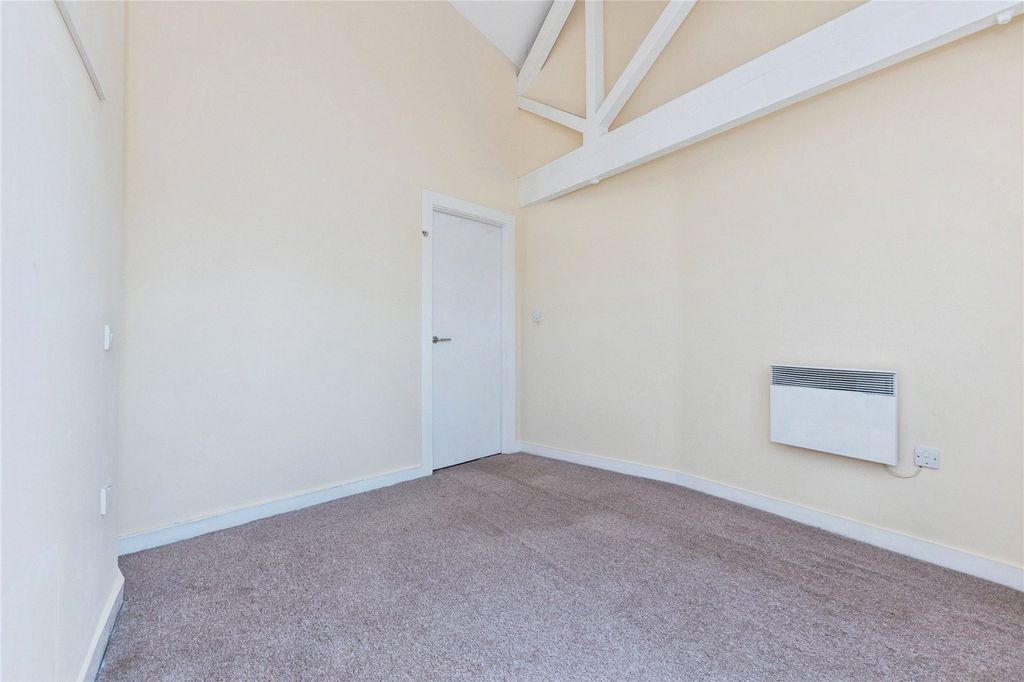 Property photo 3 of 12 Picture No. 03