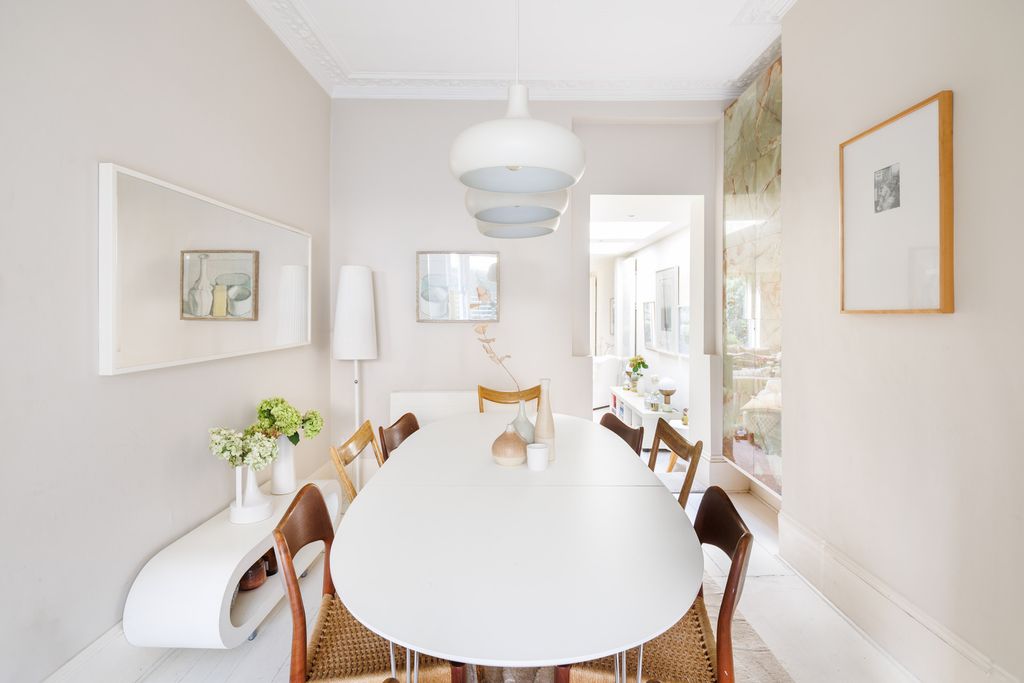 Property photo 1 of 27 309156 - Lillieshallroad-Sw4-Jsouteyrat-18850.Jpg