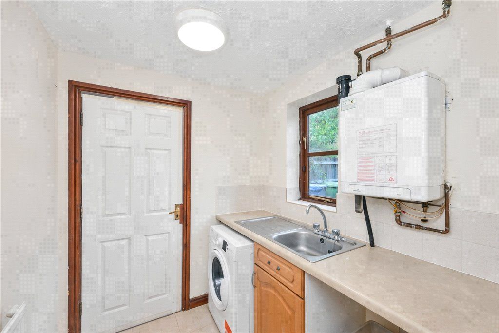 Property photo 2 of 19 Picture No. 28