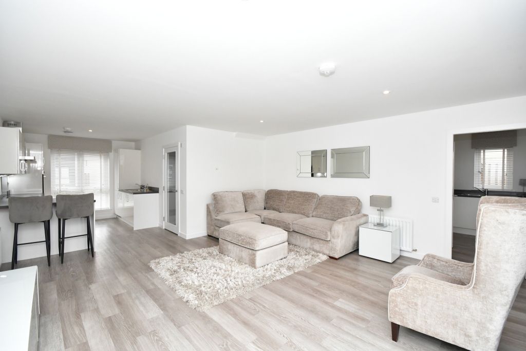 Property photo 3 of 11 Photo