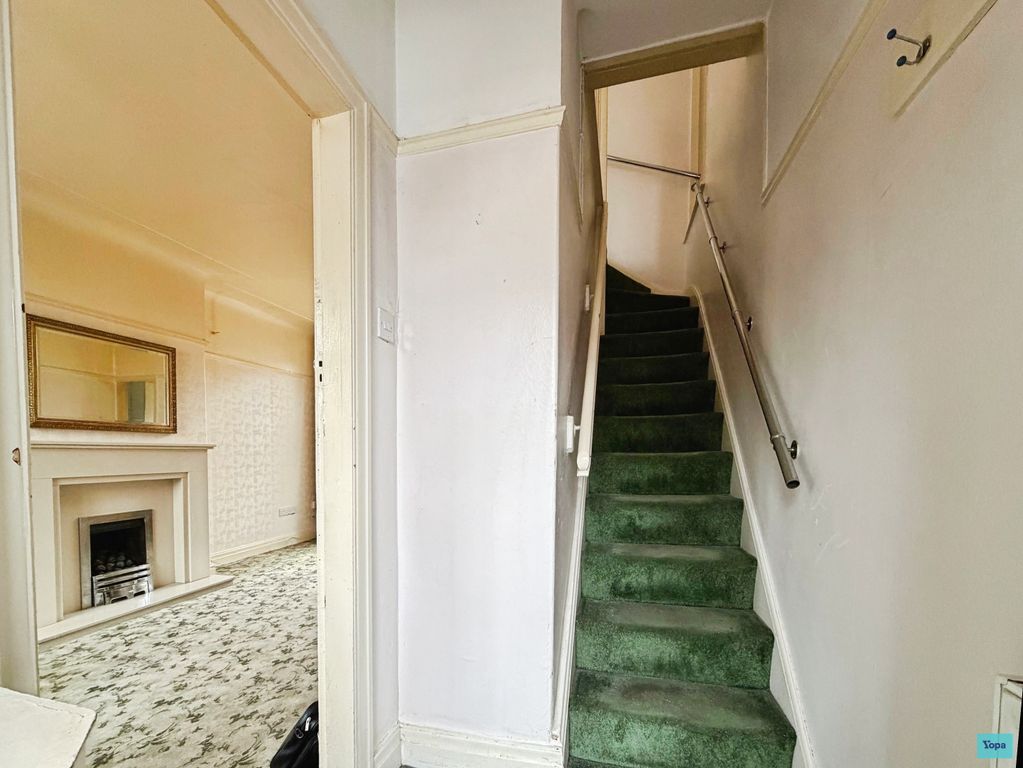 Property photo 2 of 14 2