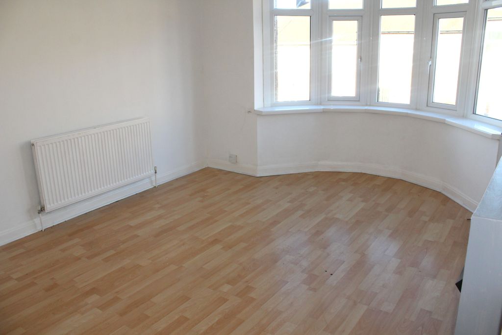 Property photo 2 of 7 Img_0143