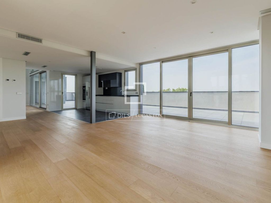Property photo 1 of 51