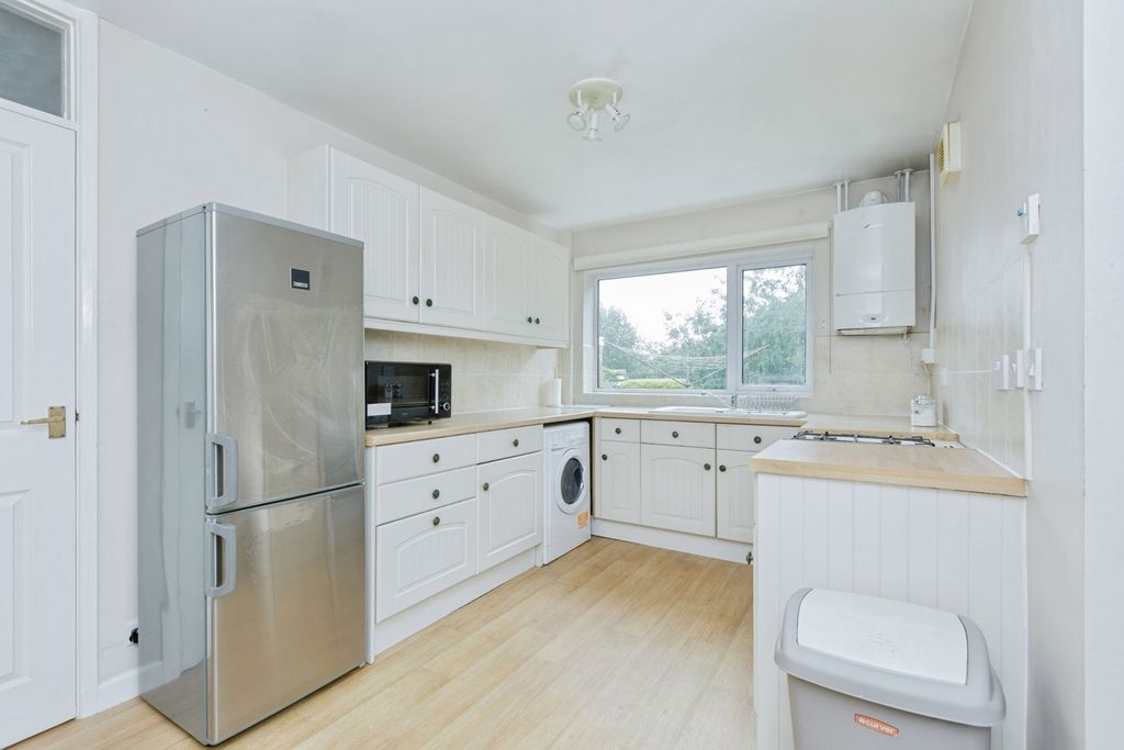 Property photo 3 of 17 Photo
