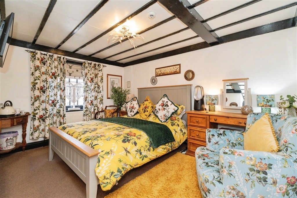 Property photo 3 of 6