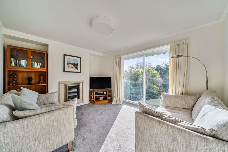 Property photo 2 of 23 Photo 11