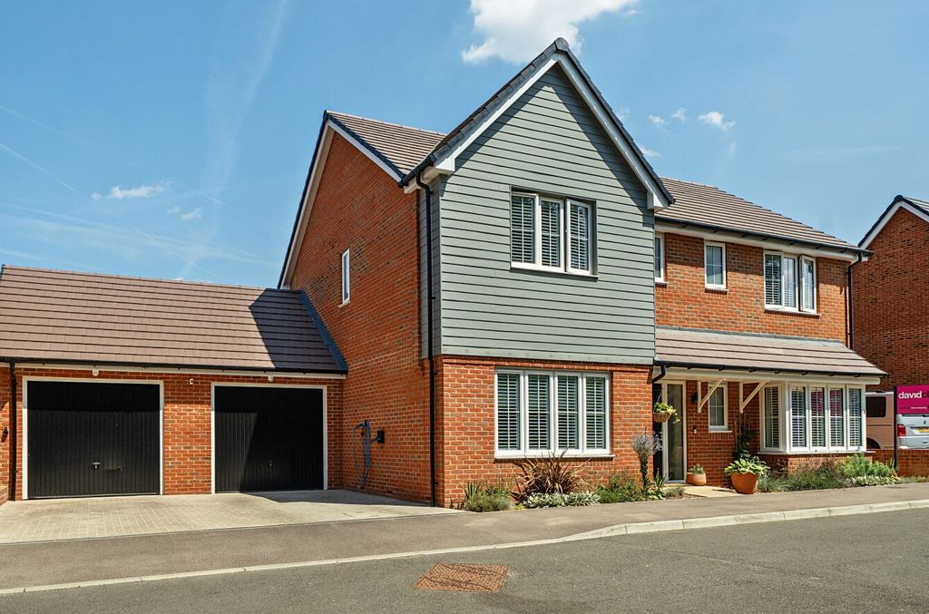 Property photo 1 of 34 1487171-3-6A4F94E...
