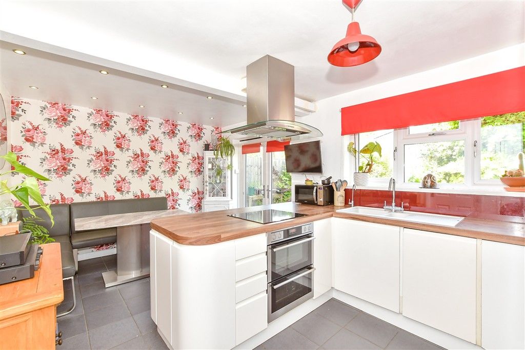 Property photo 3 of 12 Kitchen/Diner