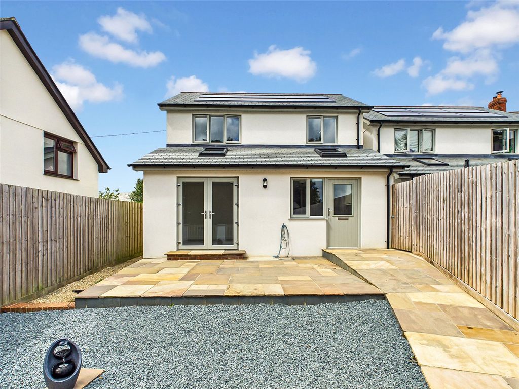 Property photo 1 of 11 Picture No. 30