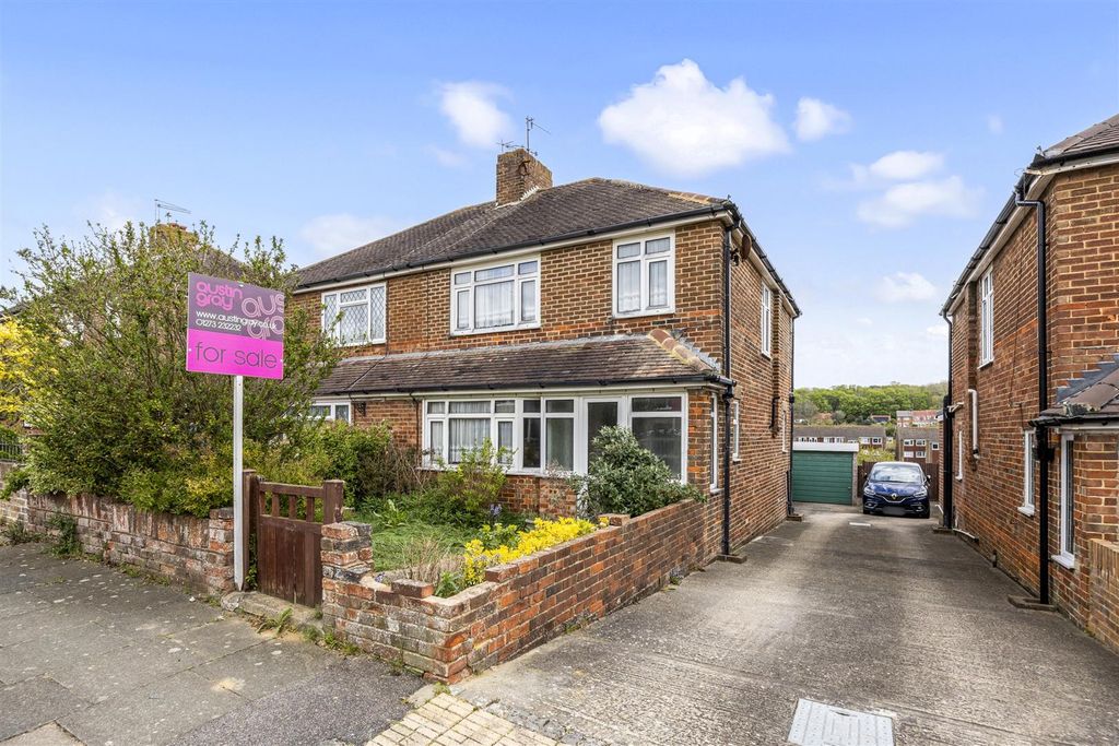 Property photo 1 of 15 Applesham Way, 57-013.Jpg