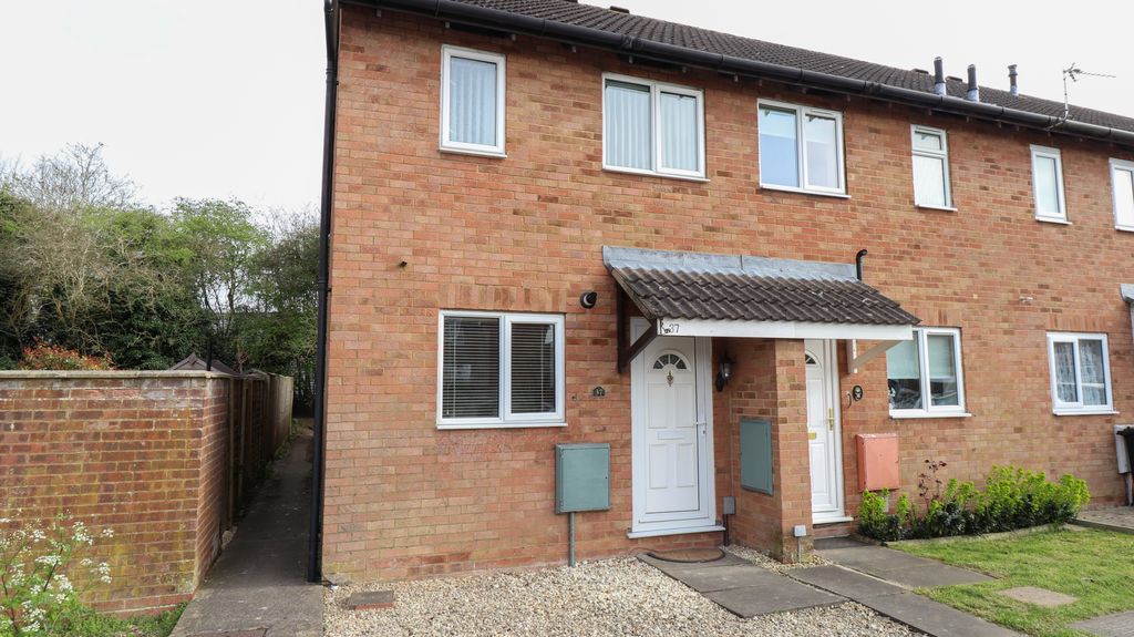 Property photo 1 of 7 Front