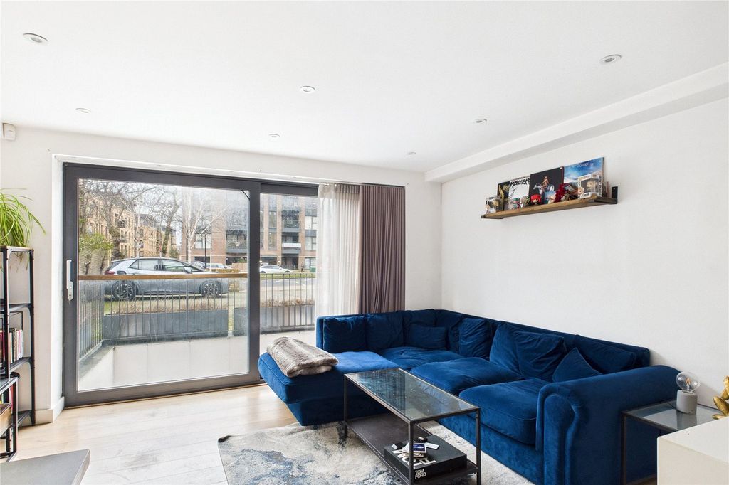 Property photo 3 of 13 Picture No. 12