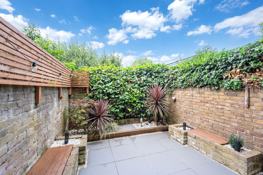 Property photo 3 of 8