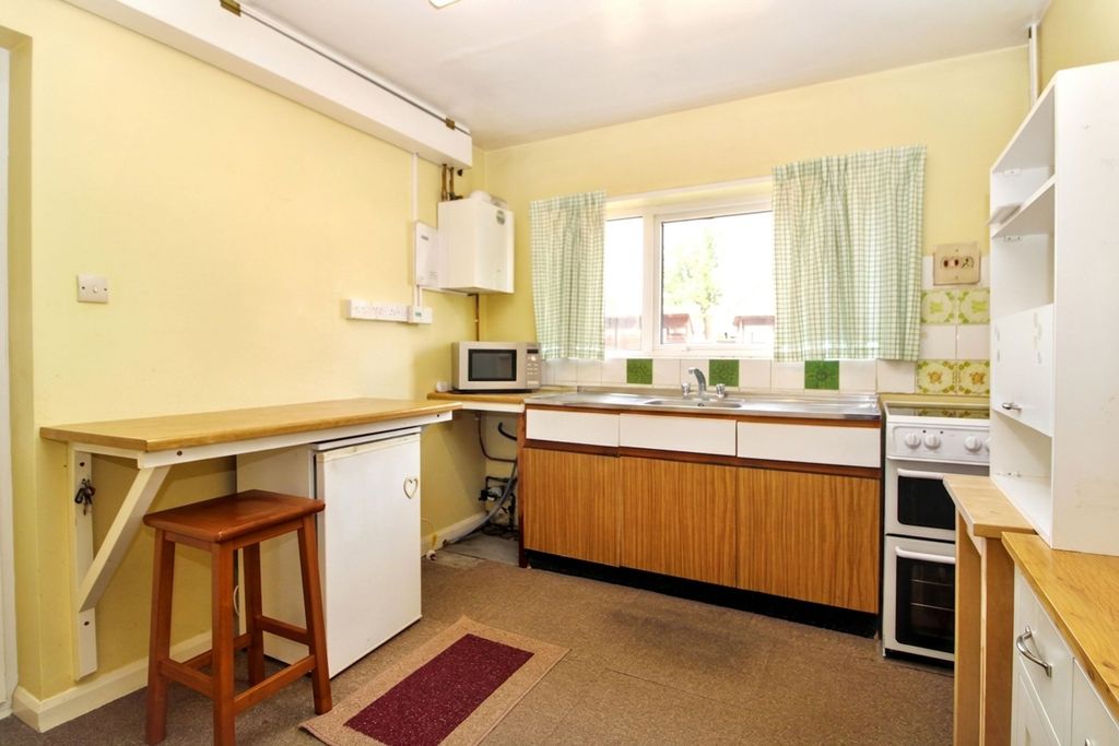 Property photo 3 of 21