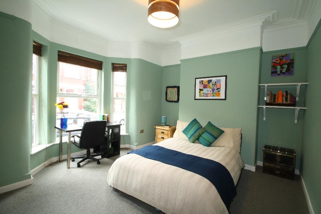 Property photo 2 of 9 16Cr Bedroom