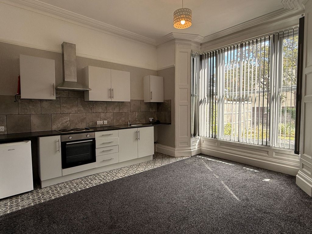 Property photo 2 of 3