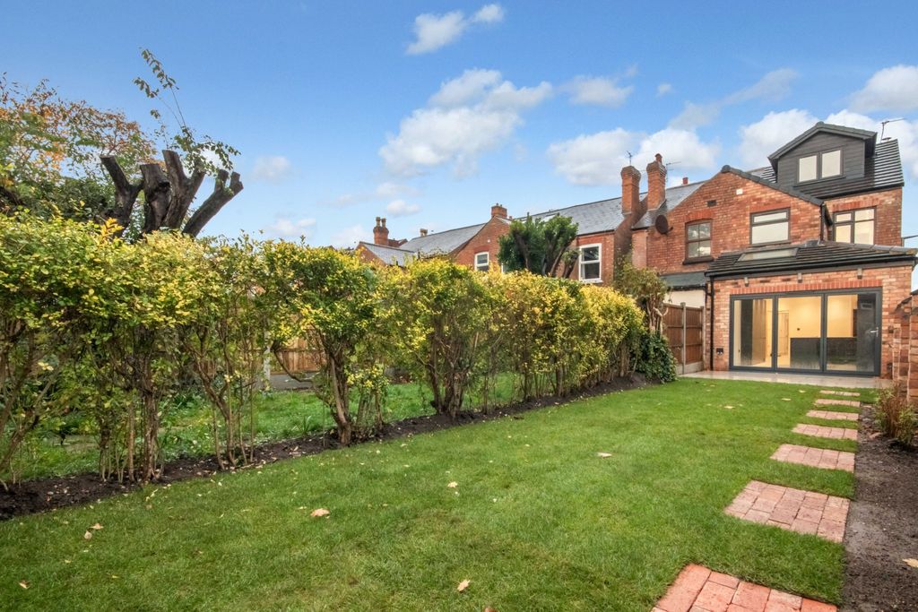 Property photo 1 of 20 Collington-20